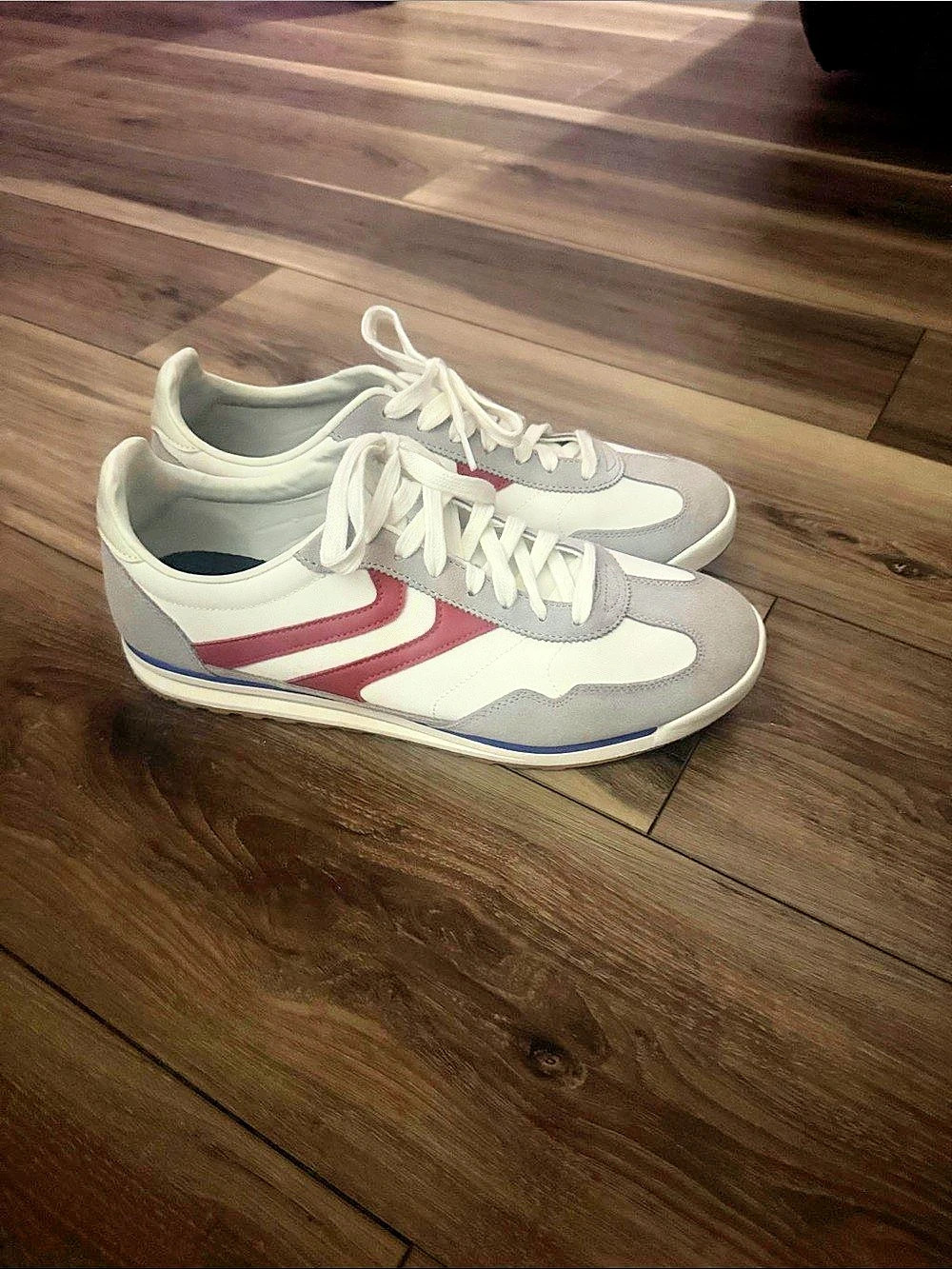 No Boundaries Sneakers White & Red US 12